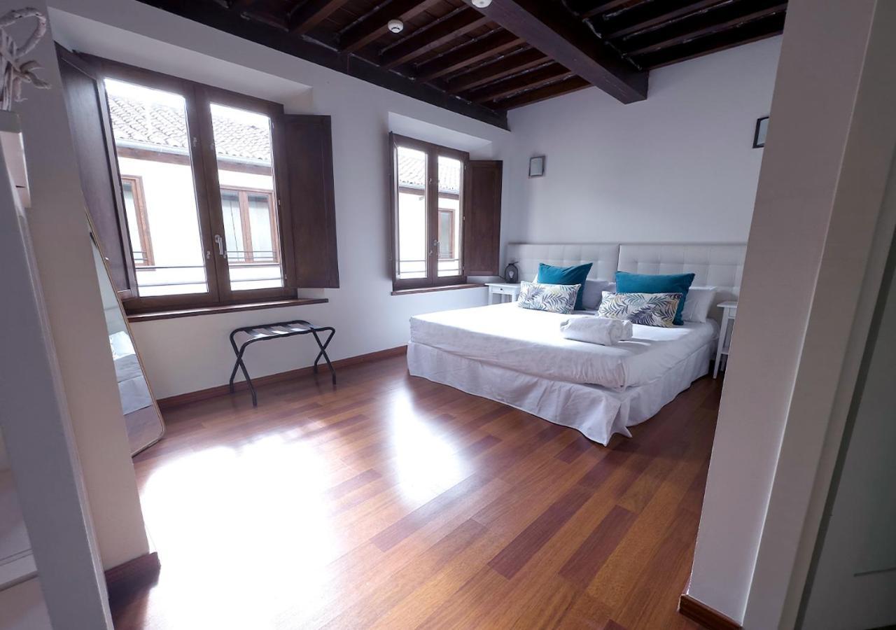 Isa Apartament *